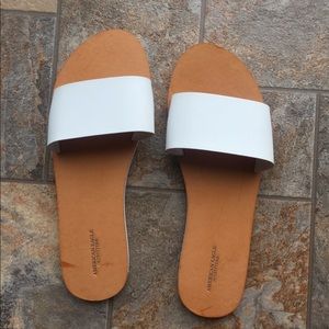 American Eagle sandals